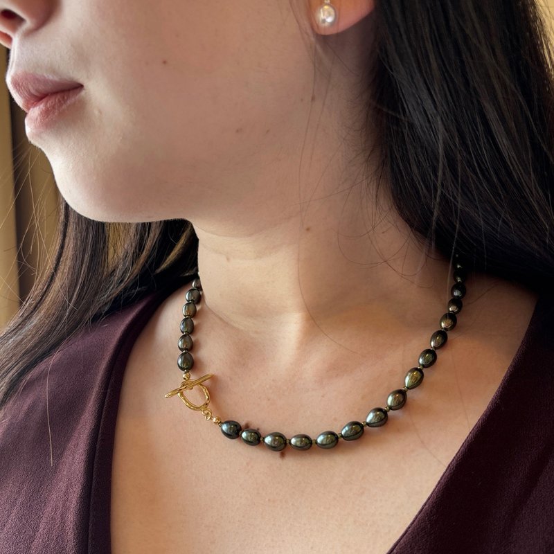 Freshwater Black Pearl | Planet Ring Pearl Necklace | Excellent Luster | Near Flawless - Necklaces - Pearl Black