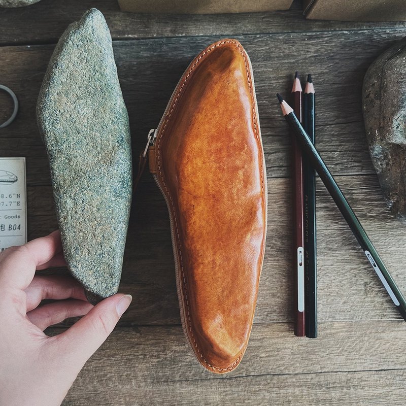 S.Leather stone bag personality creative pencil case jewelry storage bag first layer cowhide vegetable tanned leather river Stone - Pencil Cases - Genuine Leather 