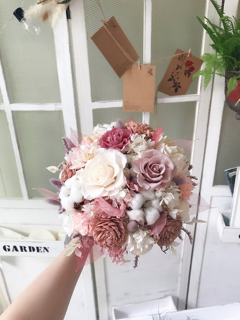 British Earl milk tea. Immortal flower bridal bouquet wedding bouquet bouquet. - Dried Flowers & Bouquets - Plants & Flowers Khaki