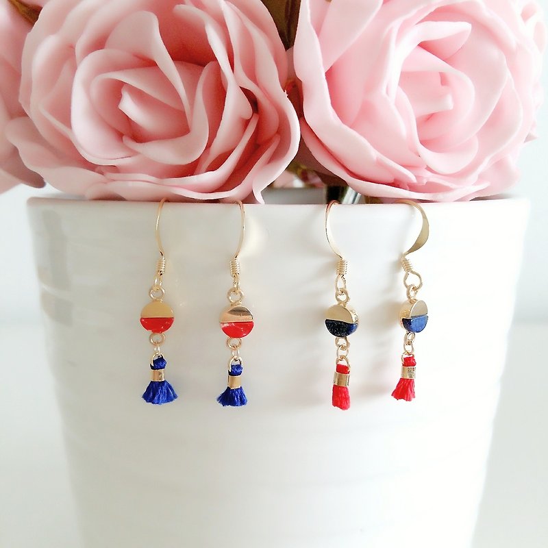 ::Joyful Tassel Collection:: Cute Contrast Color Mini Tassel Earrings / Tassel Earrings - ต่างหู - โลหะ สีแดง