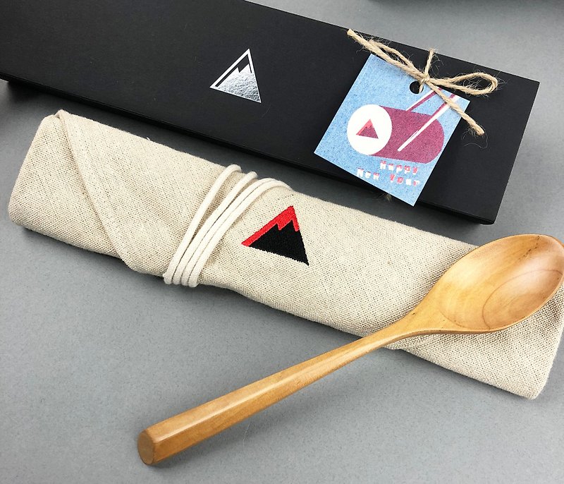 好好吃飯餐具組A(客製化電繡亞麻布餐具包+上漆木湯匙) - 刀/叉/湯匙/餐具組 - 木頭 