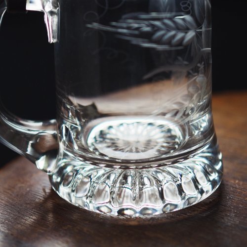 1960年 クロネンブルグ、フランス 手吹き・彫刻クリスタルガラスビール