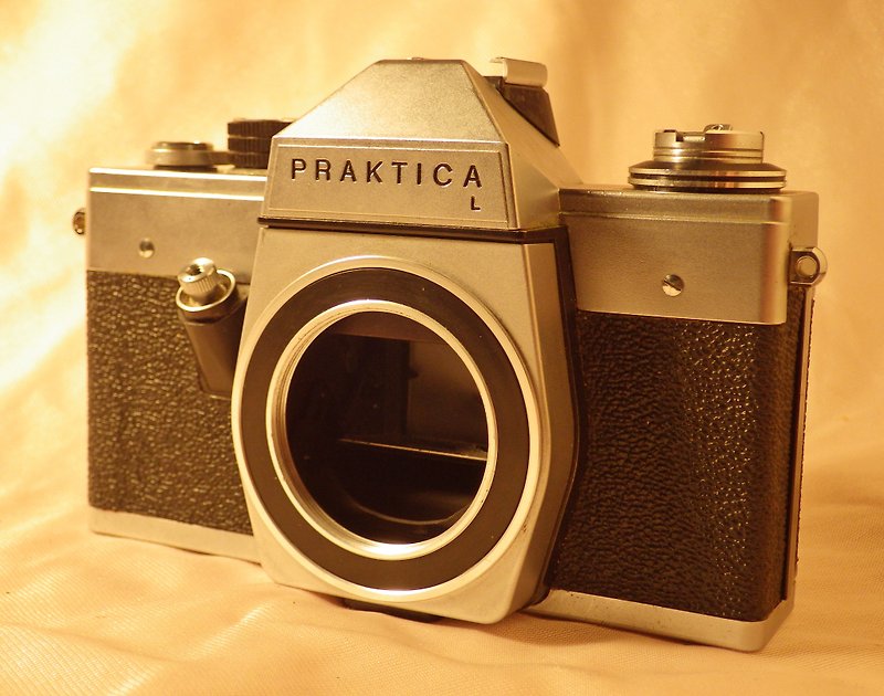 PRAKTICA L 35mm SLR Film Camera BODY w M42 Pentax Lens Mount Pentacon DDR NICE! - กล้อง - โลหะ 