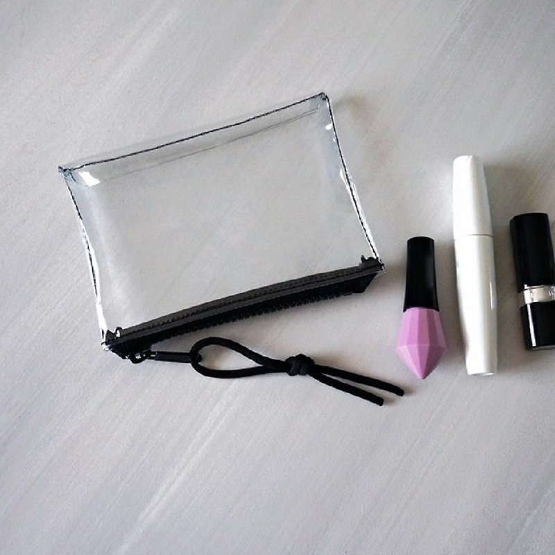Black × clear PVC pouch coin case cosmetic pouch - กระเป๋าเครื่องสำอาง - วัสดุกันนำ้ สีใส