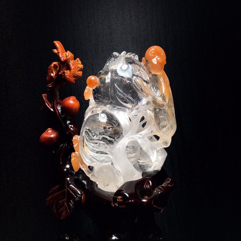 收藏級天然俏色紅水晶靈猴獻寶擺件 雕工精細 色澤紅潤 難得精品 - 其他 - 水晶 