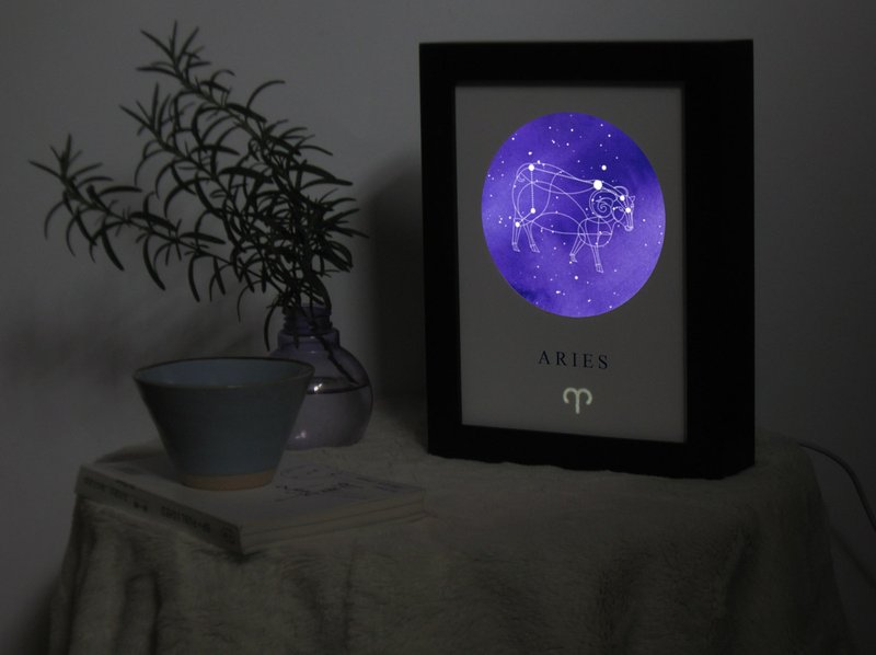 定製星座小夜燈Aries白羊座浪漫星空生日禮物 調光陪伴入眠床頭燈 - 燈具/燈飾 - 紙 藍色