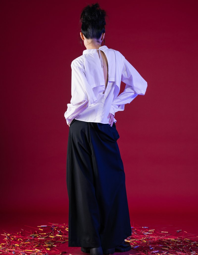 解構露背短版襯衫 - 女襯衫 - 棉．麻 白色