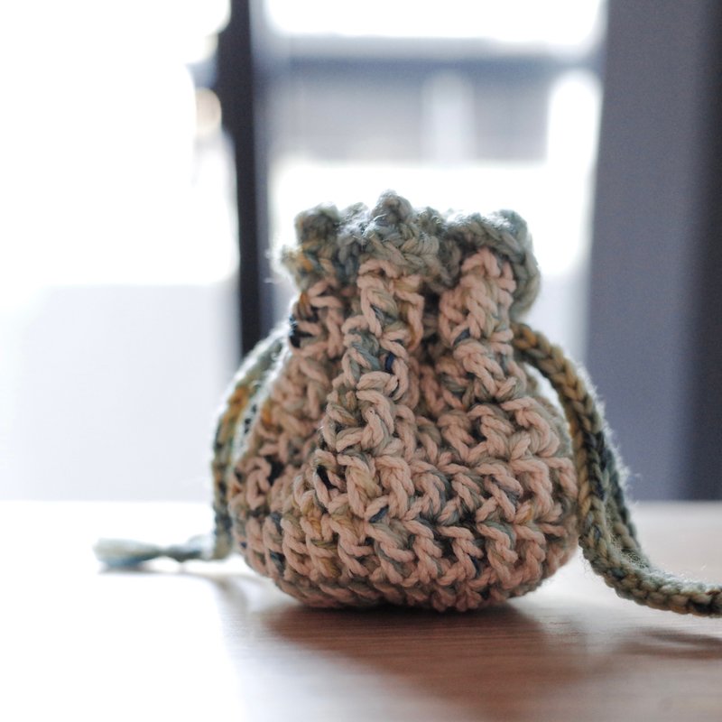 Drawstring pocket/mine bag/AirPods storage bag/headphone bag/crochet/handmade - กระเป๋าหูรูด - ผ้าฝ้าย/ผ้าลินิน สีน้ำเงิน