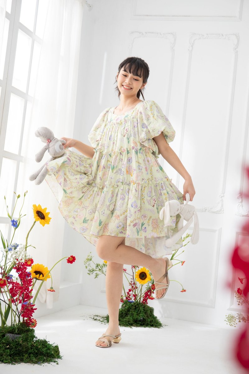 【露台上的波麗】 轉圈圈 方領澎澎袖短洋裝-夏綠蒂 - 連身裙 - 其他材質 綠色
