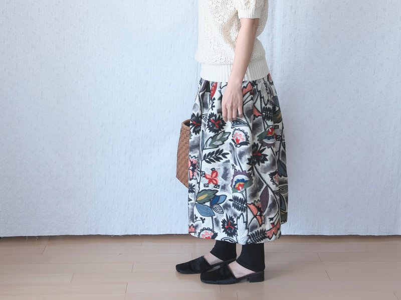 Kimono remake silk skirt Tuck skirt - Skirts - Silk Multicolor