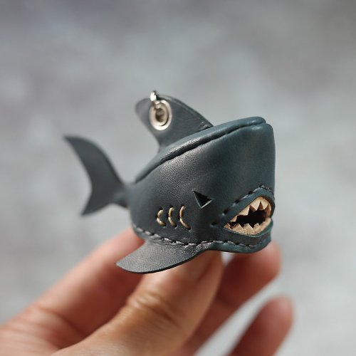 ONE+ 純手工製 迷你 文青藍 鯊魚 鑰匙圈 shark Key holder