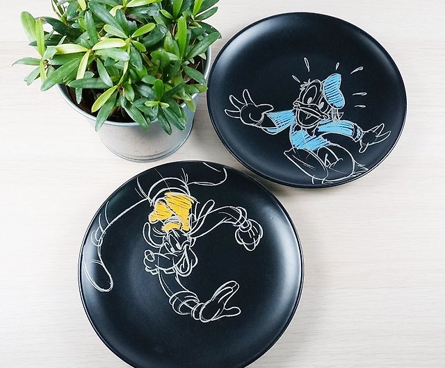 Ceramic Walt Disney Plates Set of 4 Mickey Mouse Minnie Donald