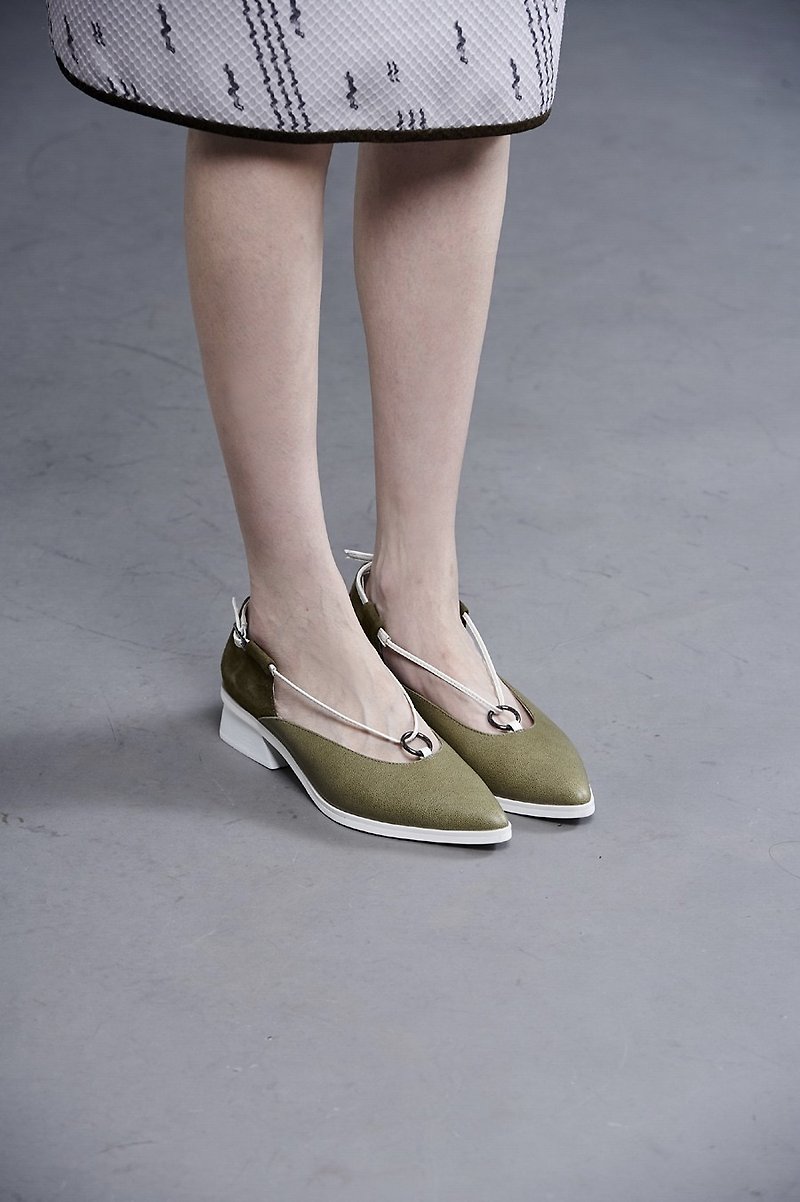Thin rope small ring stitching thick heel shoes green - รองเท้าส้นสูง - หนังแท้ สีเขียว