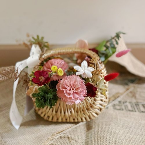 花訴花藝工坊 【永生花禮】粉色康乃馨花籃/永生花花禮/桌花/花籃/居家佈置