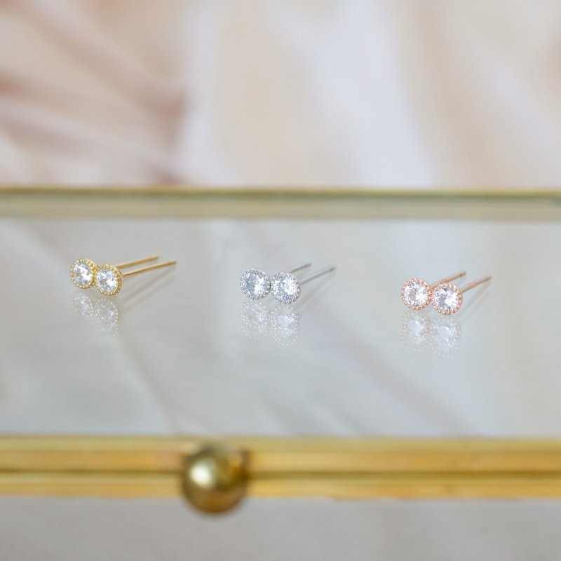 Elegant Delicate Border Solitaire Earrings 925 Sterling Silver Classic Solitaire Earrings Clip-On - ต่างหู - เงินแท้ สีเงิน