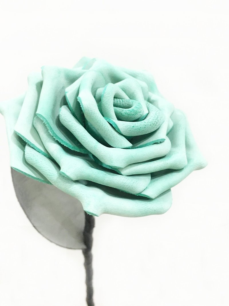 Waxed Lake Green Leather Rose - Items for Display - Genuine Leather Green