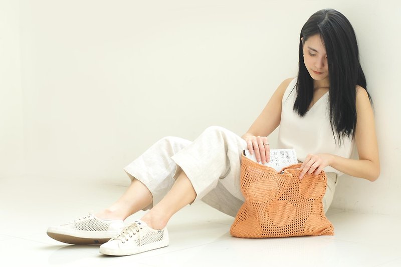 Crochet Polka Dot Tote Bag | Apricot - 手袋/手提袋 - 其他材質 橘色