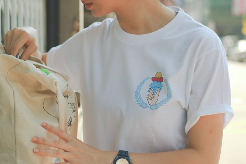 Deerhorn design / 鹿角 聖火就像一支冰 T-shirt - T 恤 - 棉．麻 白色
