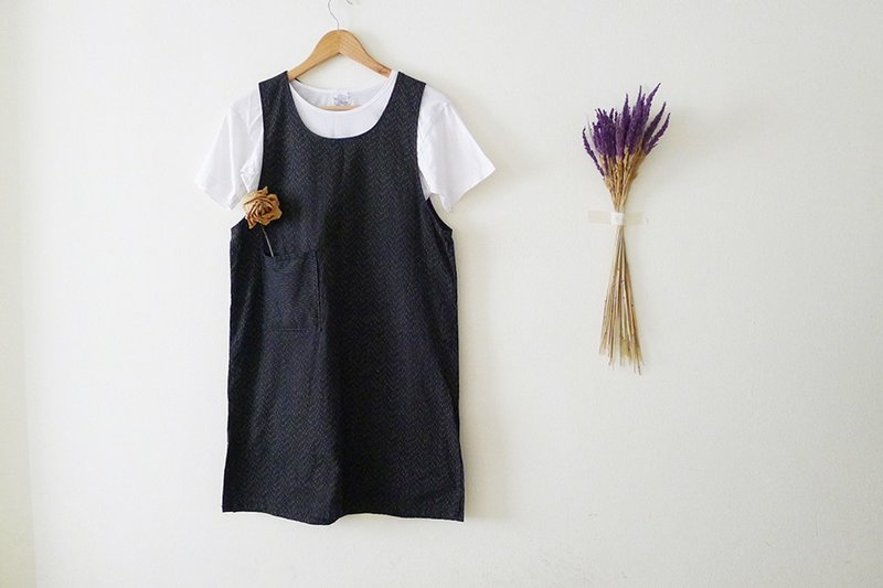 Vintage Handmade cotton black with tiny green striped mini overall dress - 女裝工人褲/吊帶褲 - 棉．麻 黑色