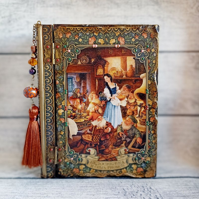 Vintage Book box,Snow White,Tarot books,Tarot card box,Jewelry box, Seven Dwarfs - 居家收納/收納盒/儲物盒 - 木頭 橘色