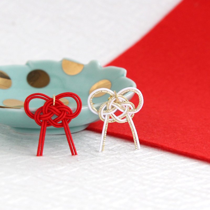 Silk Earrings & Clip-ons Red - japanese style ear clip / mizuhiki / accessory / japanese / ribbon / torii