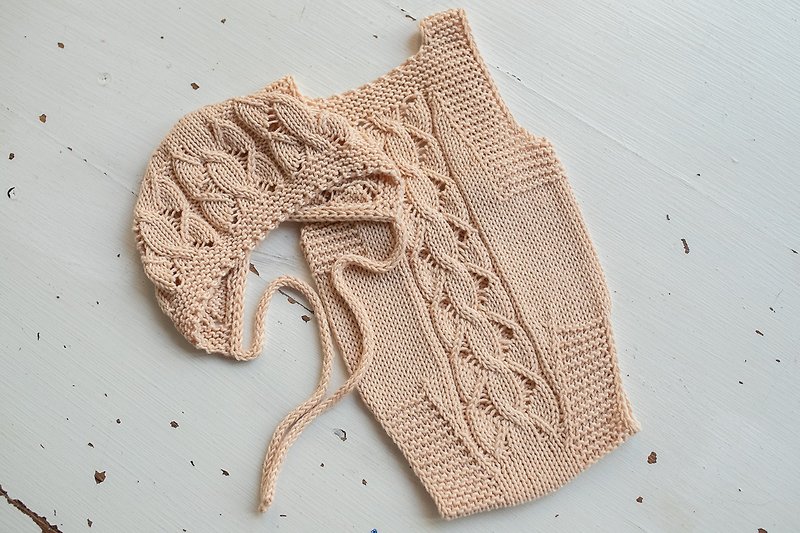 Beige romper for newborns:the perfect outfit for a baby - 嬰兒飾品 - 其他金屬 卡其色