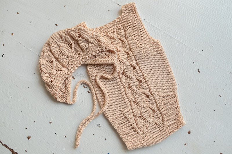 Beige romper for newborns:the perfect outfit for a baby - 嬰兒飾品 - 其他金屬 卡其色