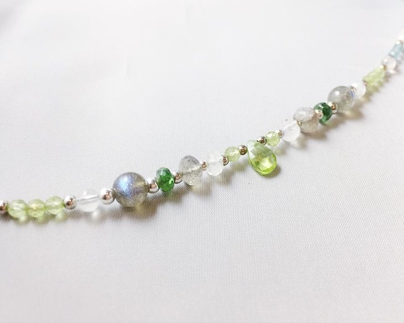 MH pure silver natural stone custom series _ soul of the forest (olivine, limited 1) - Bracelets - Gemstone Green