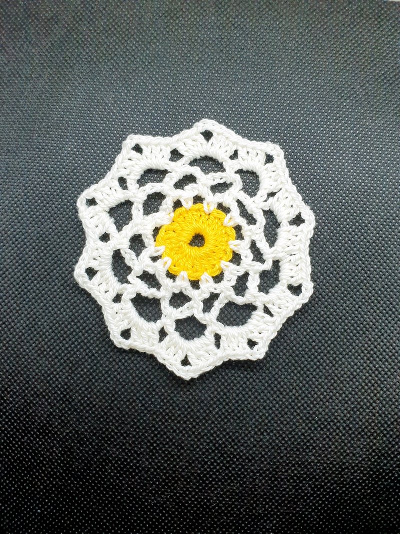 手作小物-改造衣小物-花片K - 編織/刺繡/羊毛氈/縫紉 - 棉．麻 