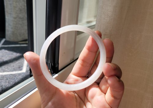 螺絲帽帽工作室 【純翠】天然翡翠 白冰莫西沙顯細美人鐲54溫潤白月光手鐲 附臺證