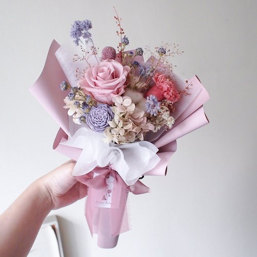 Single flower without withered big rose gradient pink Korean style bouquet  - Shop Atelier Paloya Dried Flowers & Bouquets - Pinkoi