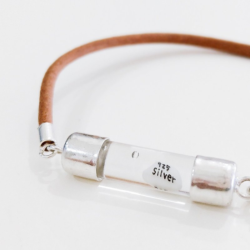 Natural cowhide rope 925 sterling silver rice carving bracelet/bracelet/hand rope customized lettering neutral style anti-allergic - สร้อยข้อมือ - หนังแท้ สีนำ้ตาล