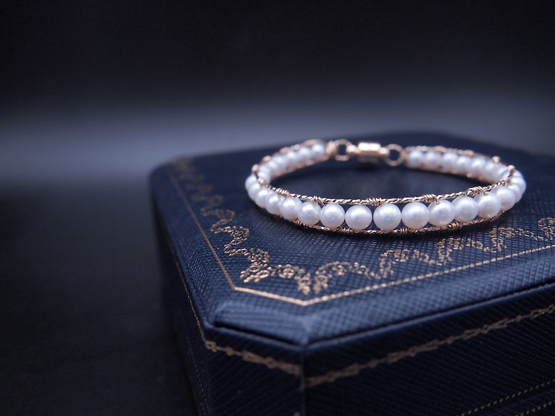 Handmade Pearls wired-art bracelete - Ex - Bracelets - Pearl 