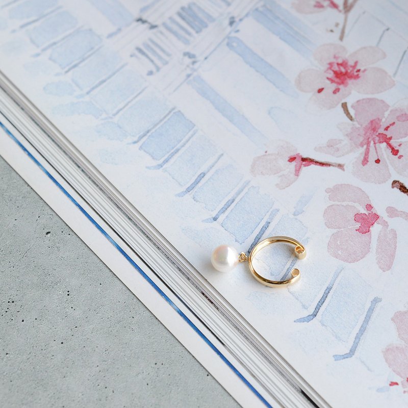 Akoya珍珠耳夾  海水Akoya珍珠 日本製造 耳夾耳環 - 耳環/耳夾/耳骨夾 - 珍珠 