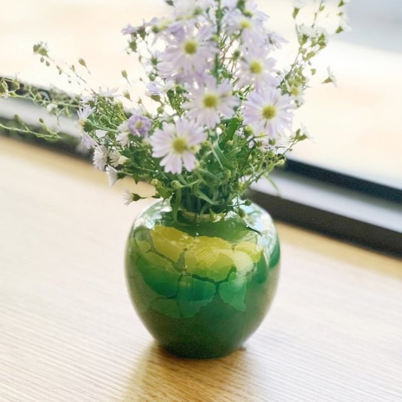 [Housewarming gift] Silver camellia vase/Kutani ware - Pottery & Ceramics - Pottery Green