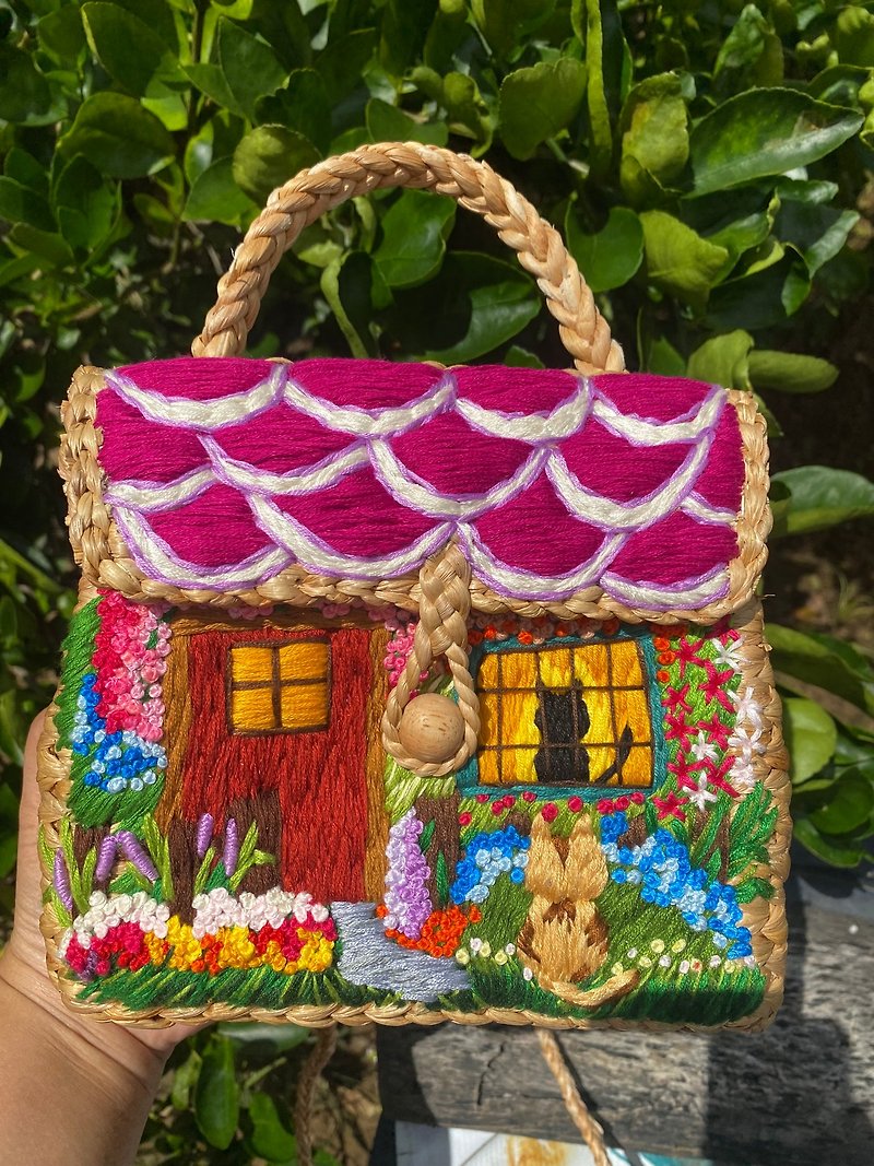 Hand-embroidered water hyacinth bag - Handbags & Totes - Other Materials Multicolor