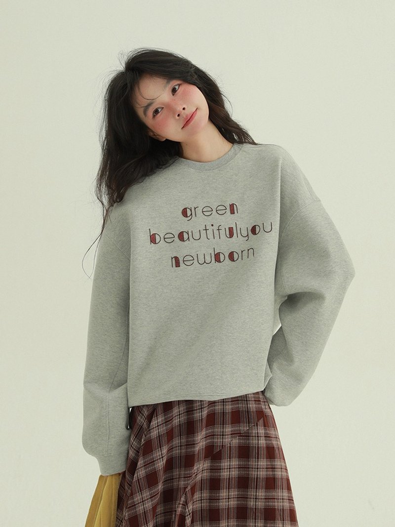 淺灰色 圓領刺繡衛衣 日系加絨寬鬆大學T 中性百搭長袖上衣 M-XL - 女上衣/長袖上衣 - 棉．麻 灰色