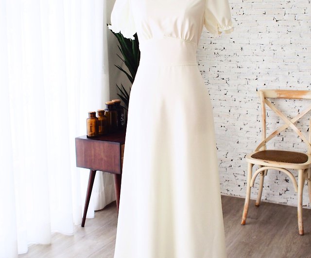 ドレススリーブのホワイトドレス、長いホワイトドレス、白雪姫