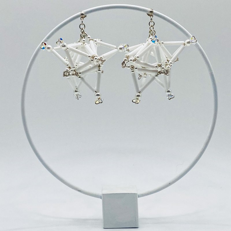 3D Star PIERCE/EARRING【White】 - 耳環/耳夾/耳骨夾 - 玻璃 白色