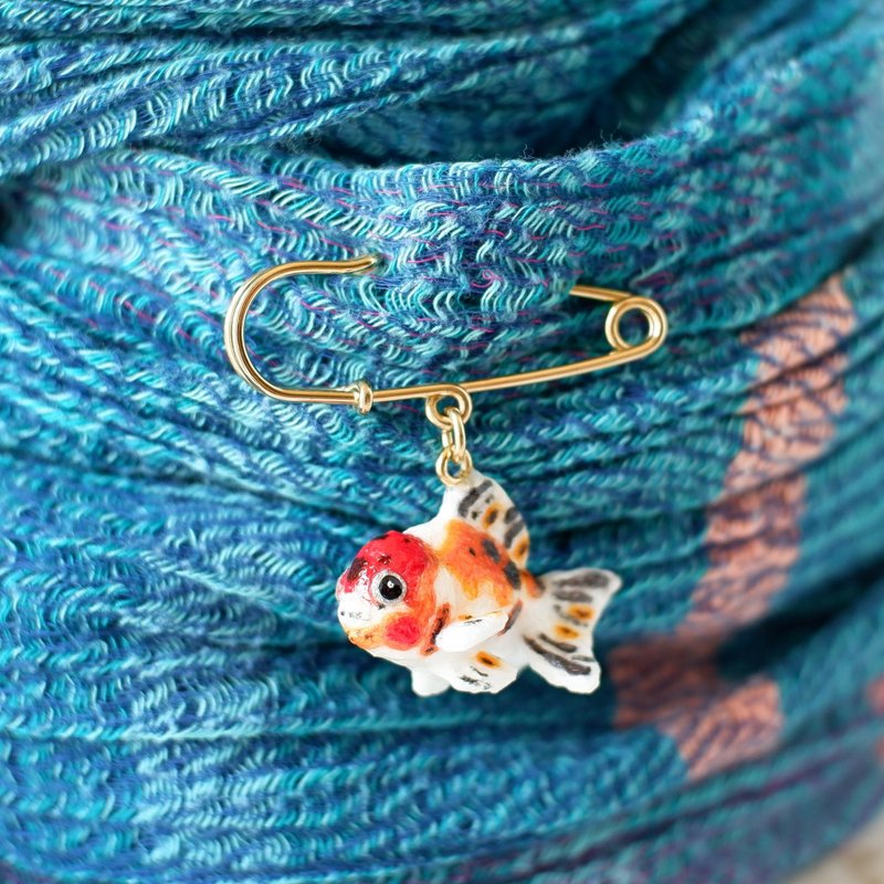 和紙アクセサリー　ブローチ　金魚　アズマニシキ/東錦 - 胸針 - 紙 紅色