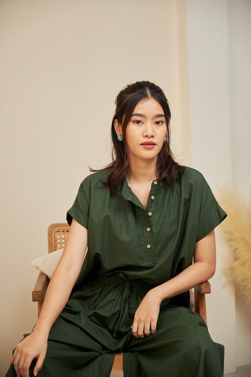 半袖側開棉質上衣 - KATHI : 綠色 - 女裝恤衫 - 棉．麻 綠色
