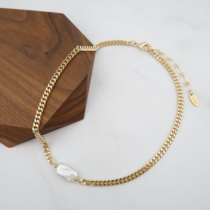 Rectangle Pearl Short Necklace - 項鍊 - 珍珠 金色