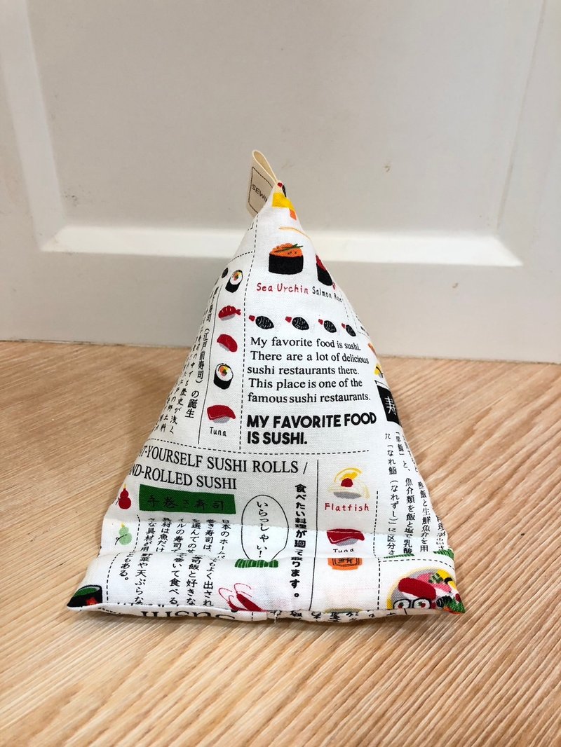 Healing mobile phone holder~triangular rice ball mobile phone holder, mobile phone pillow-delicious sushi print - Phone Stands & Dust Plugs - Cotton & Hemp 