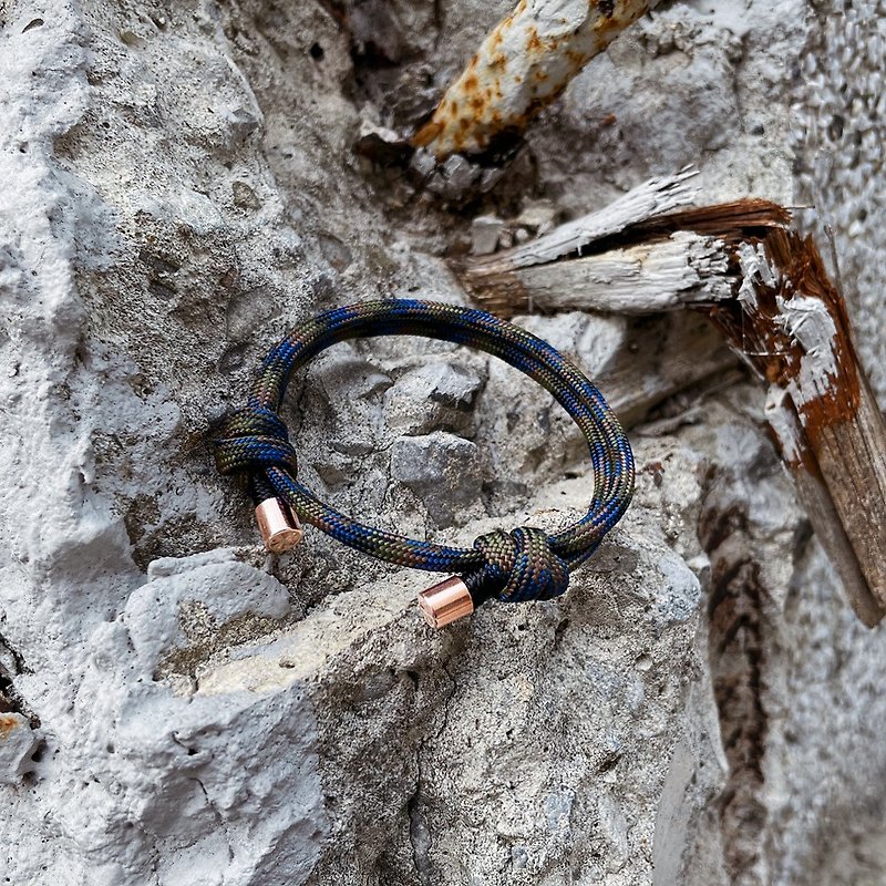 Flow | Paracord Bracelet with adjustable knots - Bracelets - Polyester Blue