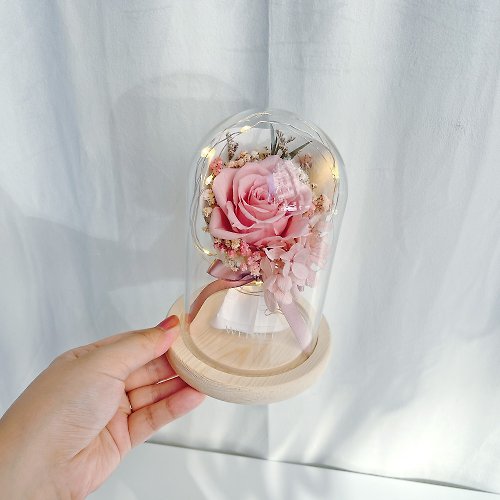 WEIWEI FLOWER 威威花藝設計 母親節禮盒/客製化禮物 LED玫瑰小花束永生花玻璃鐘罩-乾燥玫