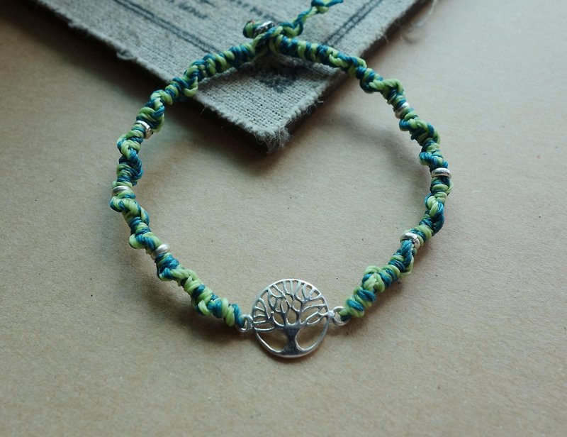 ~ M ~ + Bear Tree of Life / Brazilian wax cord / silver / weave bracelet / 925 silver bracelet / anklet - สร้อยข้อมือ - โลหะ สีเขียว