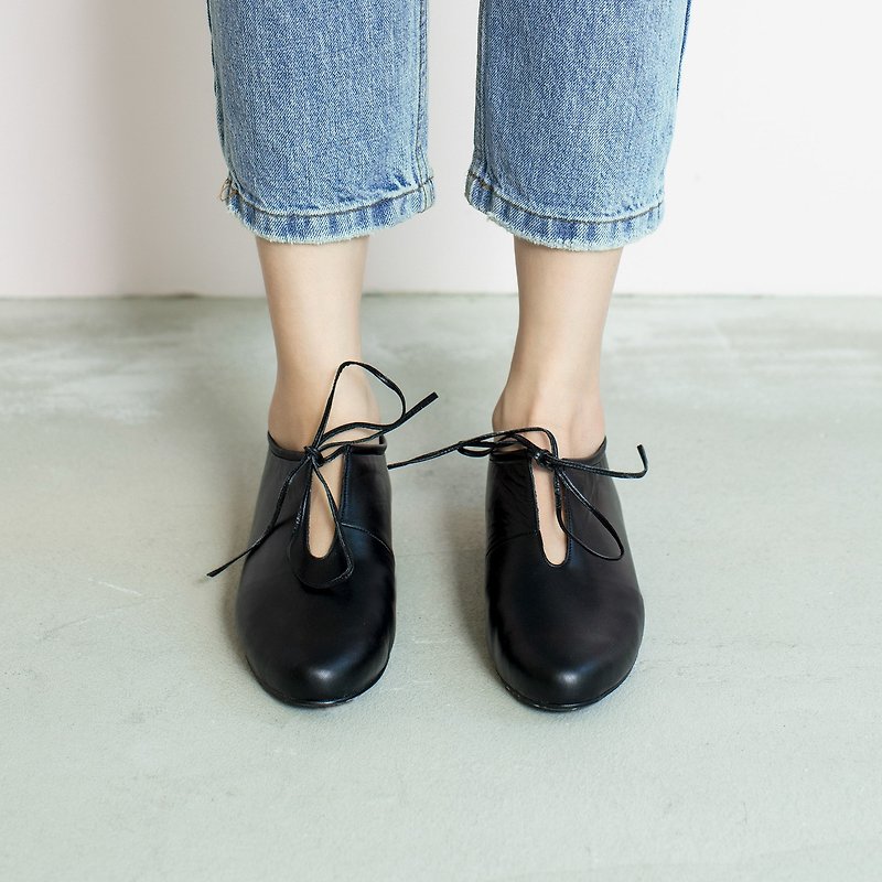Soft pillow foot feeling! Soothing U-shaped lace-up shoes black full leather MIT-deep black Wax - รองเท้าหนังผู้หญิง - หนังแท้ สีดำ