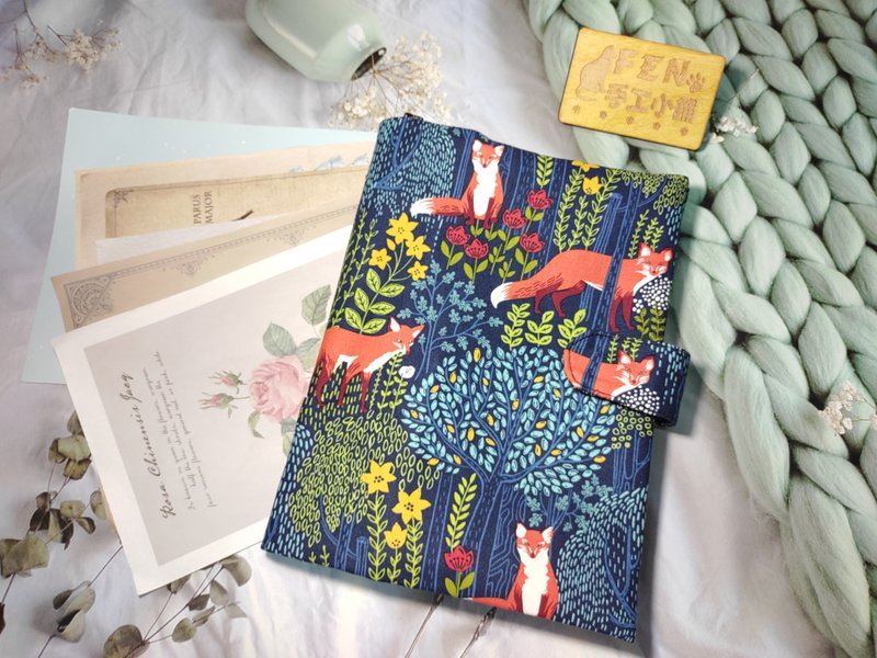 U.S. Limited Cloth Series-Blue Forest Grove Fox Style Magnetic Buckle Book Cover-Cloth Book Cover-A5 Cloth Book Cover - ปกหนังสือ - ผ้าฝ้าย/ผ้าลินิน 