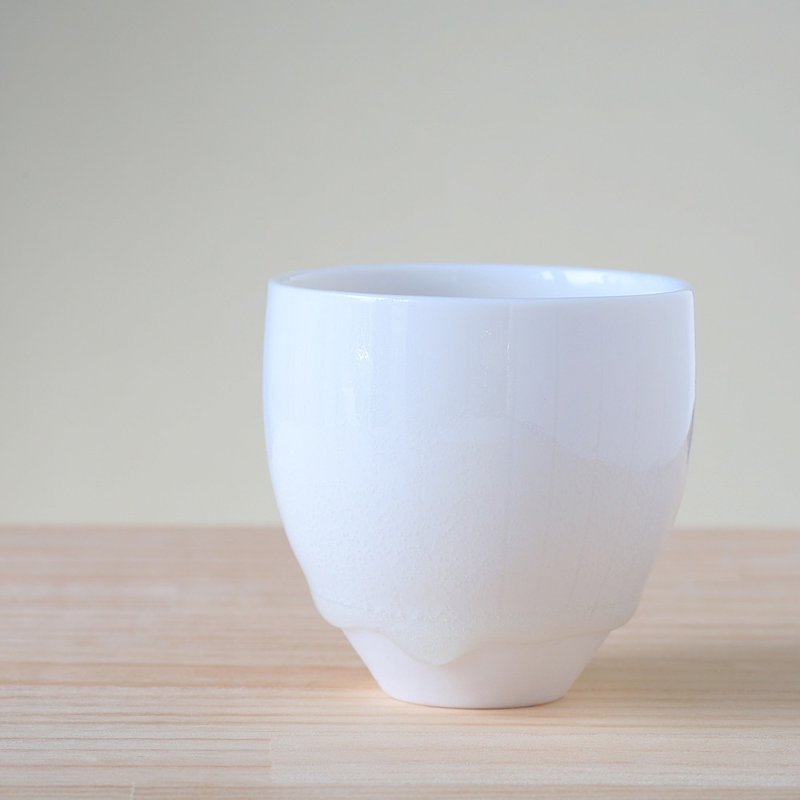 White porcelain cup, Pottery, Ceramic - แก้ว - เครื่องลายคราม ขาว