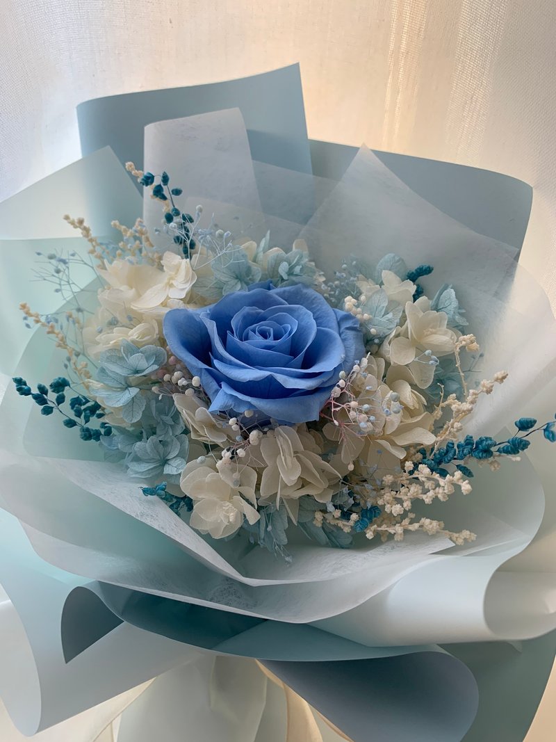 湛藍海洋永生玫瑰花束 求婚花束 生日花束 附卡片提袋 - 乾燥花/永生花 - 植物．花 藍色